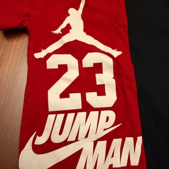 12M Jordan Baby Boys 23 Colorblock Romper Outfit - Picture 2 of 4